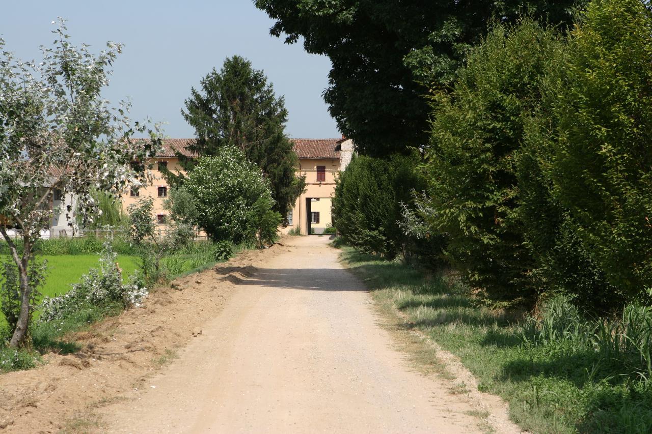 Agriturismo Fiamberta Bed & Breakfast Certosa di Pavia Dış mekan fotoğraf